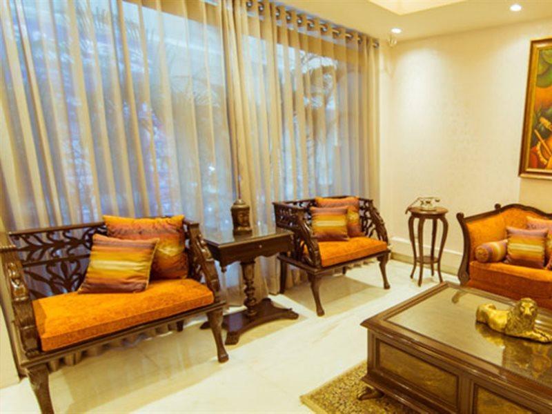 Clark International Hotel Delhi  Buitenkant foto