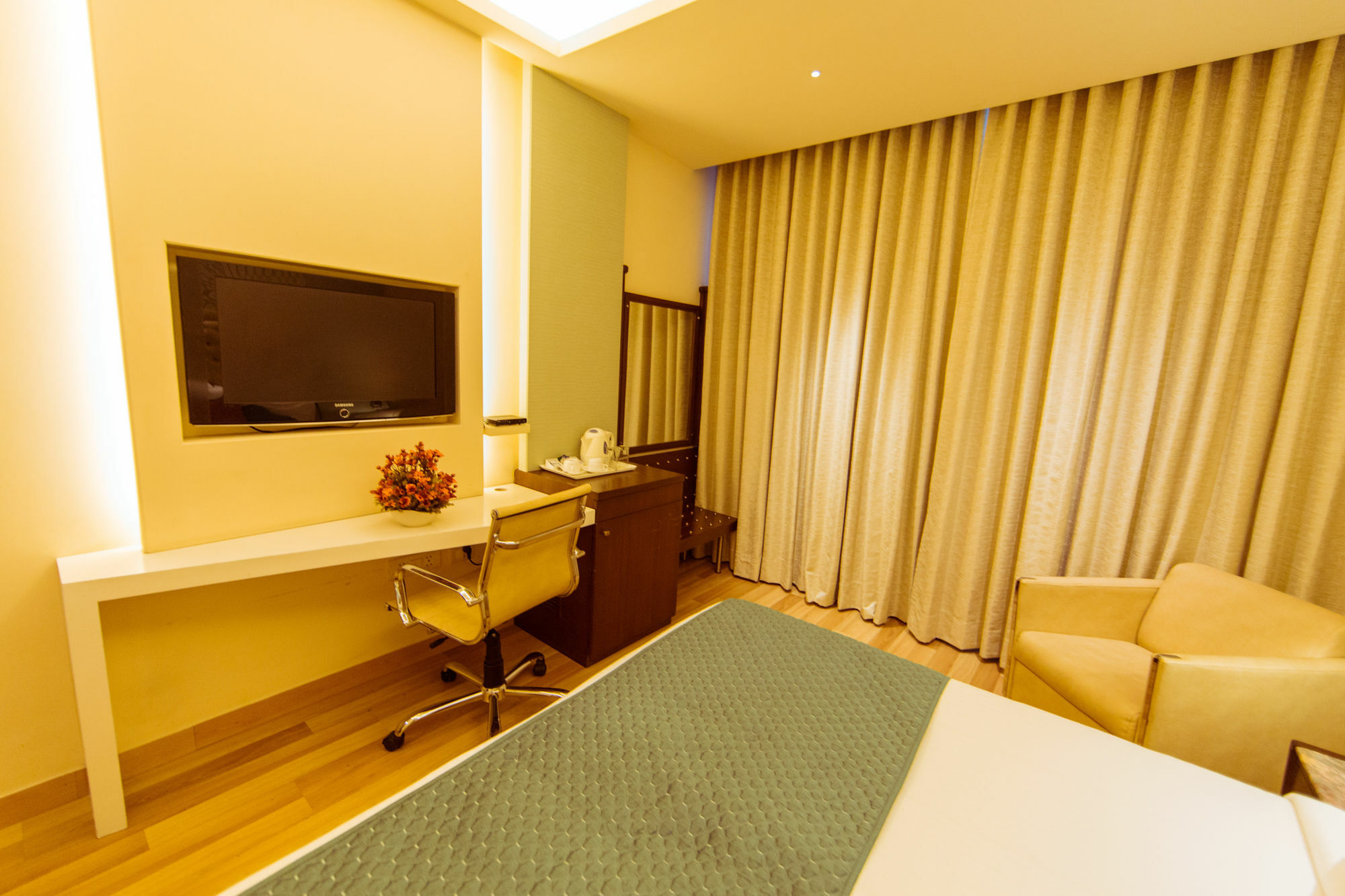 Clark International Hotel Delhi  Buitenkant foto