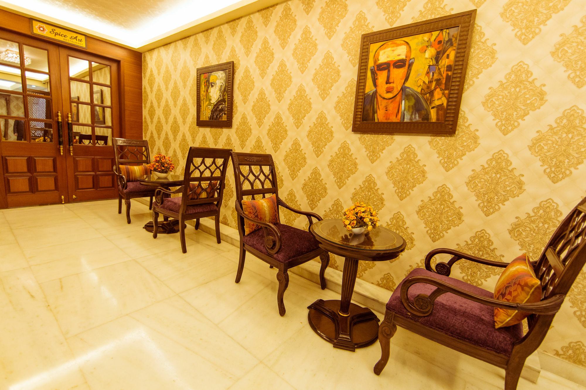 Clark International Hotel Delhi  Buitenkant foto